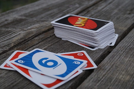 Uno Game with Draw Pile